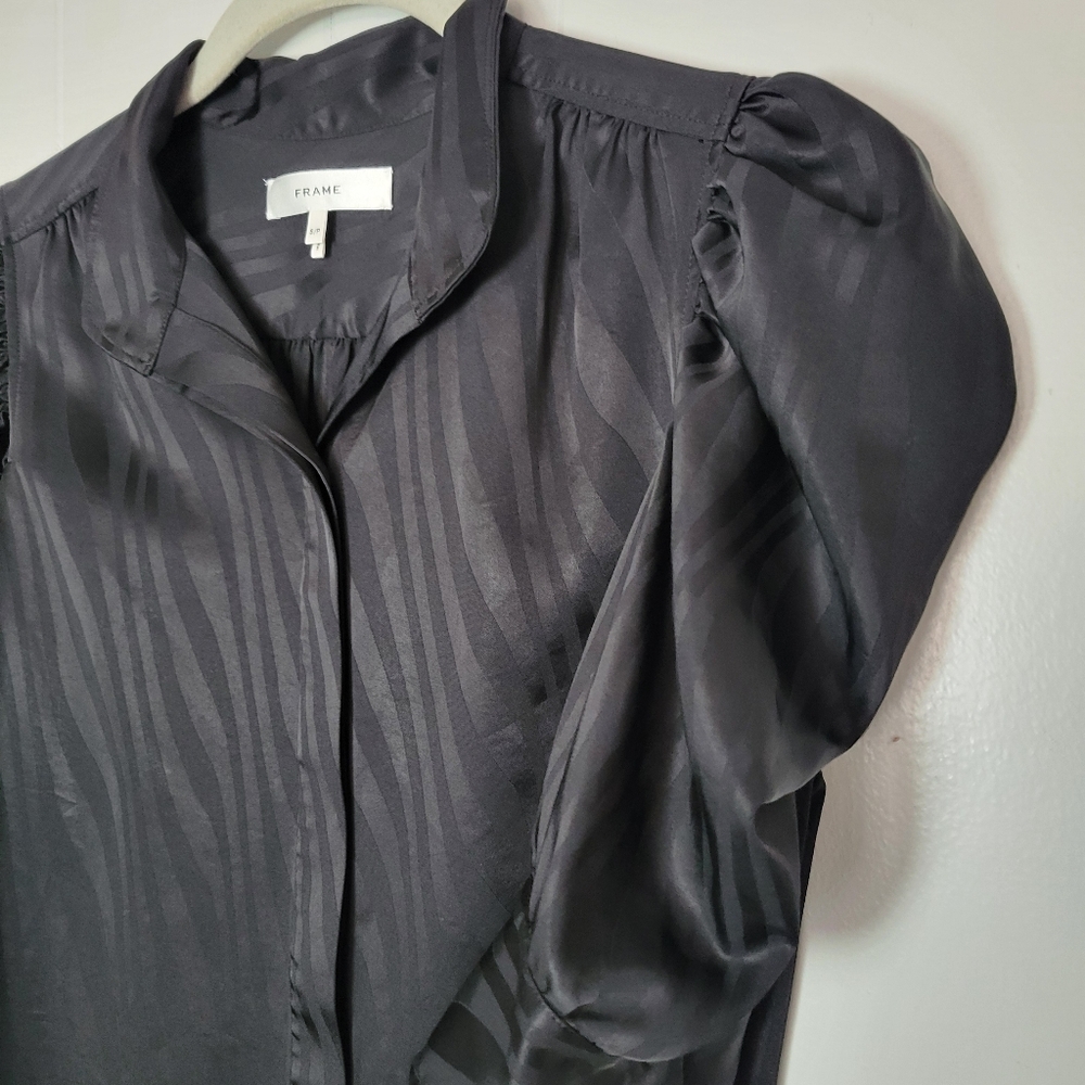 Frame Gillian Puff Sleeve Top Black Button Down Animal Stripe Pattern Silky SM - Picture 9 of 13